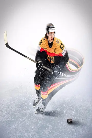 Постер к фильму "Powerplay - Das beste Eishockey-Team für Olympia" #545287