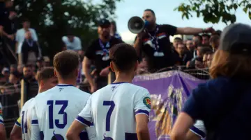 Задник к фильму "Înving cei ce nu cedează" #631297