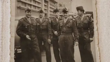 Задник к фильму "Mon grand-père et la guerre d