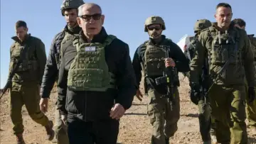 Задник к фильму "Iran, Israël et la bombe" #1140270