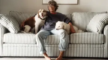 Задник к фильму "Mary Oliver: Saved by the Beauty of the World" #911384