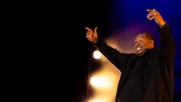 Задник к фильму "Bruce Bruce: I Ain