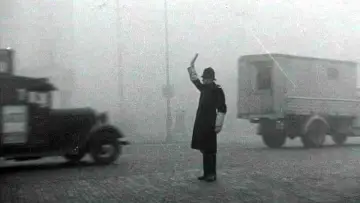 Задник к фильму "Et Londres disparut dans le brouillard" #774070