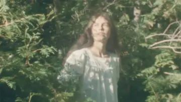 Задник к фильму "Femme forêt" #778870