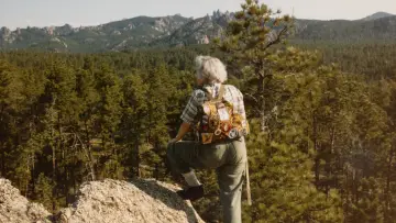 Задник к фильму "Catching Pinecones" #924133