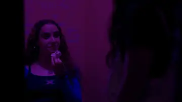 Задник к фильму "ULTRAVIOLETA" #913160