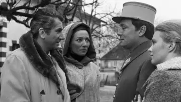 Задник к фильму "Stéphane Audran, la complice de Chabrol" #794249