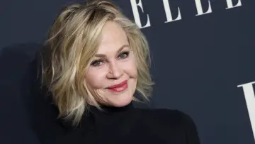 Задник к фильму "Melanie Griffith - Die Frau, die Hollywood überlebte" #792949
