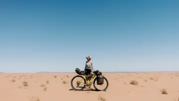 Задник к фильму "SAME SUN - MIT DEM FAHRRAD DURCH AFRIKA" #807055