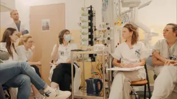 Задник к фильму "L’Hôpital des Premiers Jours" #775826
