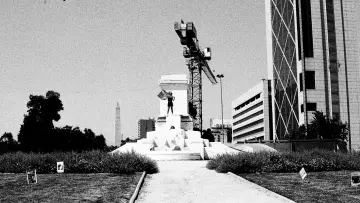 Задник к фильму "Monumento" #776532