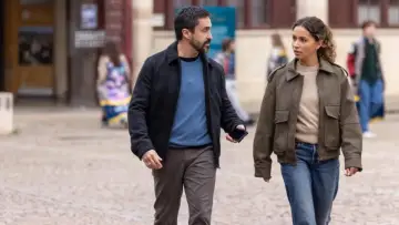 Задник к фильму "Crimes à Cluny" #831927
