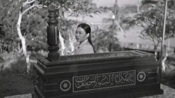 Задник к фильму "Siti’s Promise" #794750