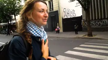 Задник к фильму "Le mouvement" #778947