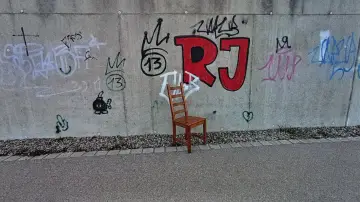 Задник к фильму "The Life of a Chair" #780597