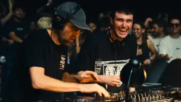 Задник к фильму "Fred again.. & Thomas Bangalter: Live at Alexandra Palace in London (USB002)" #790868