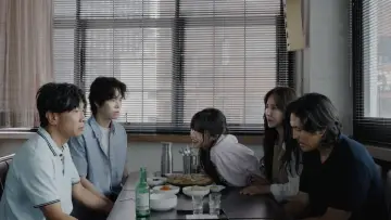 Задник к фильму "남겨진" #801098
