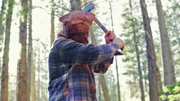 Задник к фильму "A Man in the Woods with an Axe" #1173376