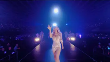 Задник к фильму "KODA KUMI 25th ANNIVERSARY TOUR 2025 -De CODE-" #794916
