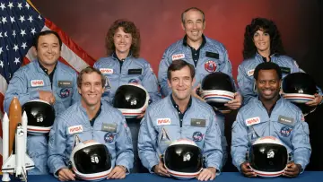 Задник к фильму "Mission: Inspire - The Challenger Center Story" #810931