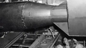 Задник к фильму "Hiroshima: Minute by Minute" #1637851
