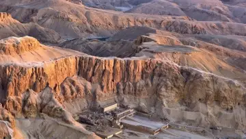 Задник к фильму "Assassination in the Valley of the Kings" #1625458