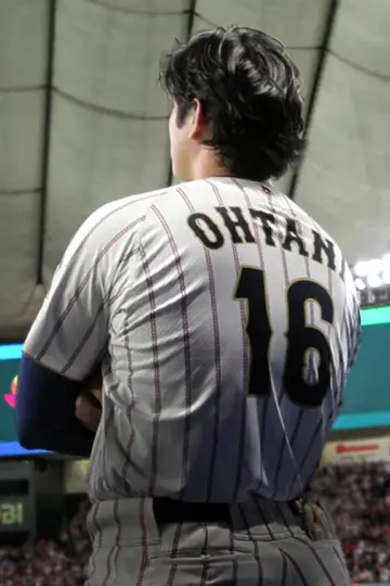 Постер к фильму "戦いの向こう 侍たちの記録 2026 WORLD BASEBALL CLASSIC" #847286