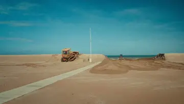 Задник к фильму "Fronte Mare - Cent’anni di riviera romagnola" #980857