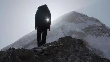 Задник к фильму "Full Circle: The First All Black Everest Ascent" #834467