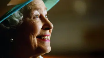 Задник к фильму "Queen Elizabeth II: Her Story, Our Century" #1433470