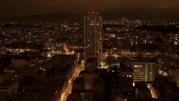 Задник к фильму "Mille voisins" #823844