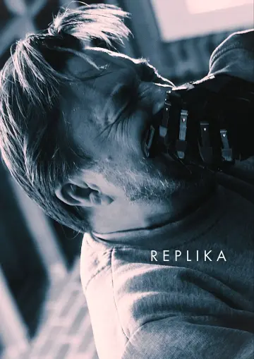 Replika постер