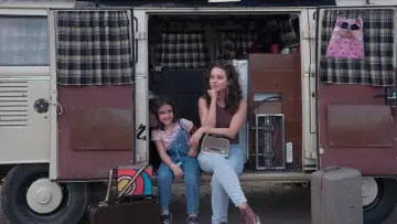 Задник к фильму "Eu, a Kombi e a Garotinha que Encontrei no Meio do Caminho" #1527965