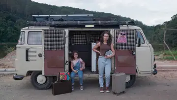 Задник к фильму "Eu, a Kombi e a Garotinha que Encontrei no Meio do Caminho" #1527967