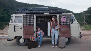 Задник к фильму "Eu, a Kombi e a Garotinha que Encontrei no Meio do Caminho" #1527969