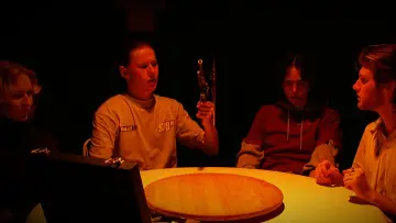 Задник к фильму "Odds On" #821600