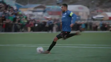 Задник к фильму "No Place For Football" #821134