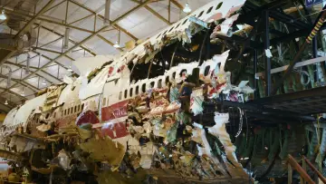 Задник к фильму "Freefall: A Reckoning for Boeing" #1212558