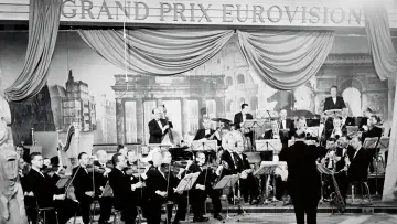 Задник к фильму "70 Jahre ESC - More than Music" #820653