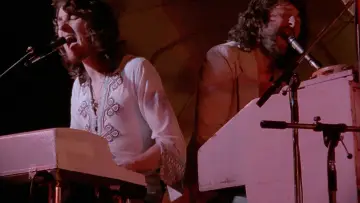 Задник к фильму "Supertramp: Crime of the Century in Concert at Hammersmith Odeon 1975" #1803410
