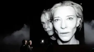 Задник к фильму "National Theatre Live: Electra/Persona" #1616181
