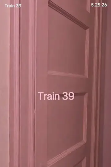 Train 39 постер