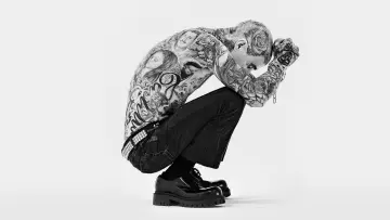 Задник к фильму "Travis Barker: Louder Than Fear" #1212533