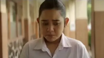 Задник к фильму "Ayah, Aku Mau Cerita...." #1195837