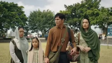 Задник к фильму "Ayah, Aku Mau Cerita...." #1195845