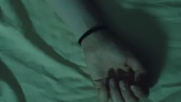 Задник к фильму "not dead yet" #824460