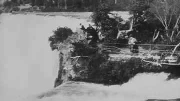 Les chutes постер