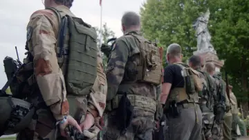 Задник к фильму "Europe, le choix des armes" #823211