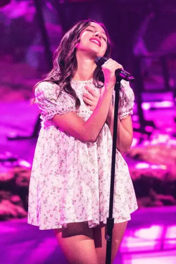 Постер к фильму "Billions Club Live with Olivia Rodrigo: A Concert Film" #1164800