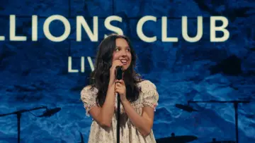 Задник к фильму "Billions Club Live with Olivia Rodrigo: A Concert Film" #823057